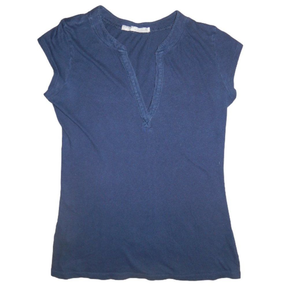 Old Navy women’s junior’s small navy blue v‑neck t‑shirt